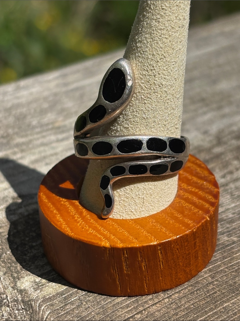 Sterling Silver Snake Wrap Ring with Black Details - Unbranded
